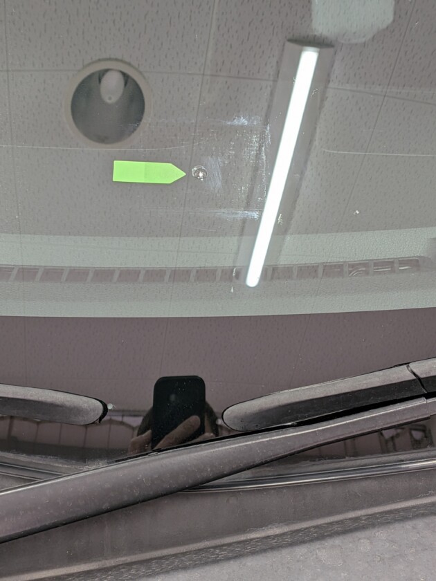 ムーブキャンバス1cmのひび割れ