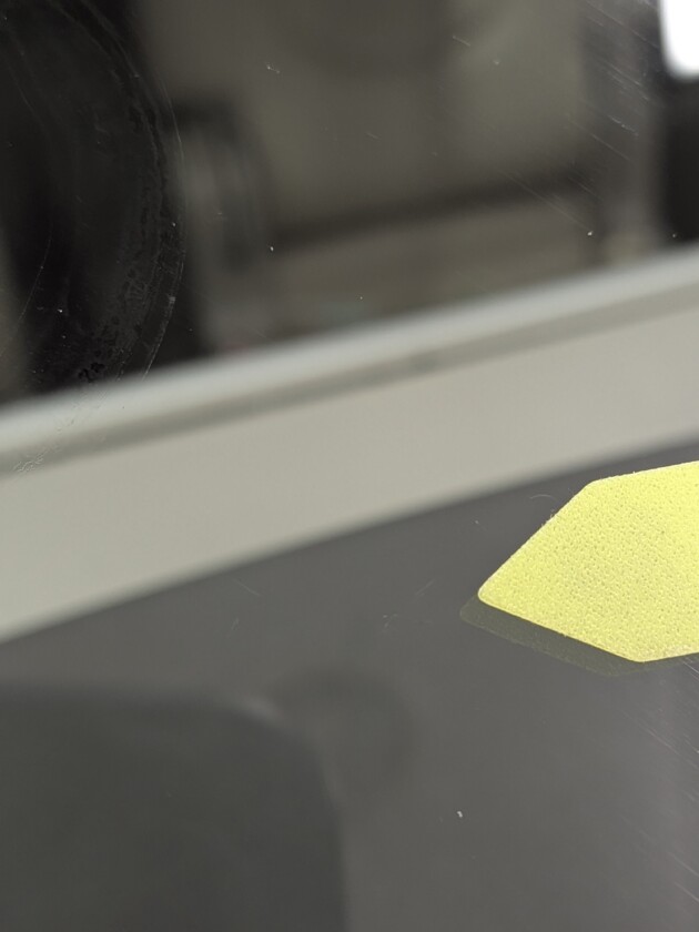 ポルテ1.2cmのひび割れ