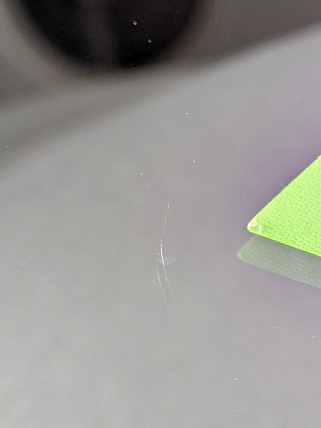 ハイエース1.2cmのひび割れ