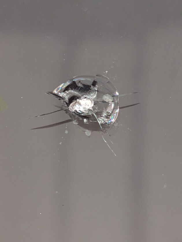 タント1.5cmのひび割れ