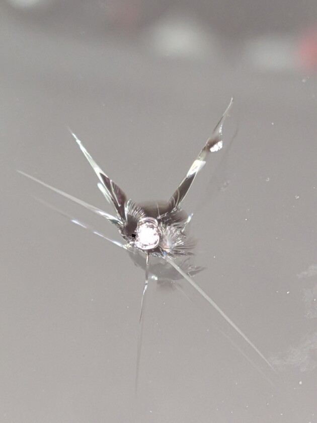 フリード2.5cmのひび割れ