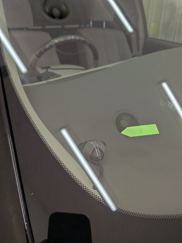 エスティマ2cmのひび割れ