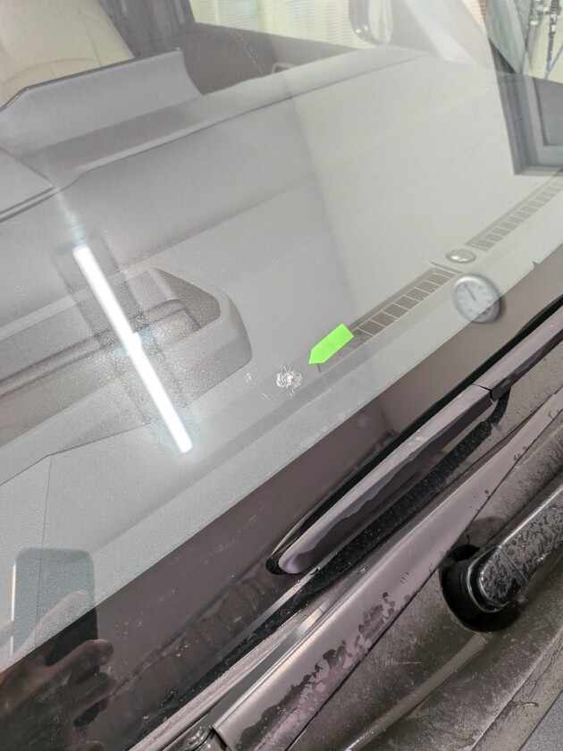 ヴォクシー3cmのひび割れ