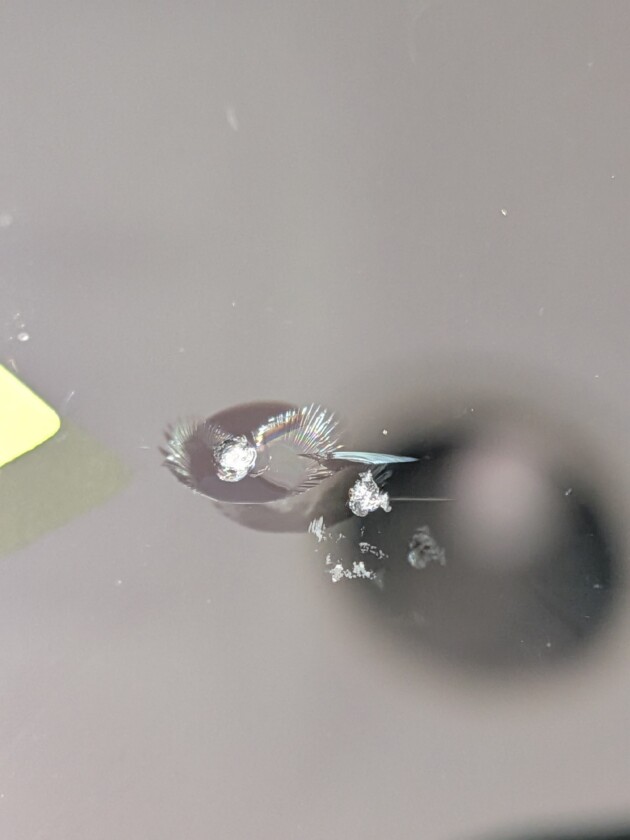 ランクル250ひび割れ1.1cm