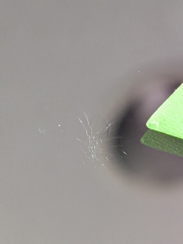 エブリィワゴン1.2cmのひび割れ