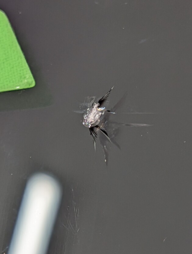 カローラツーリング1.5cmのひび割れ