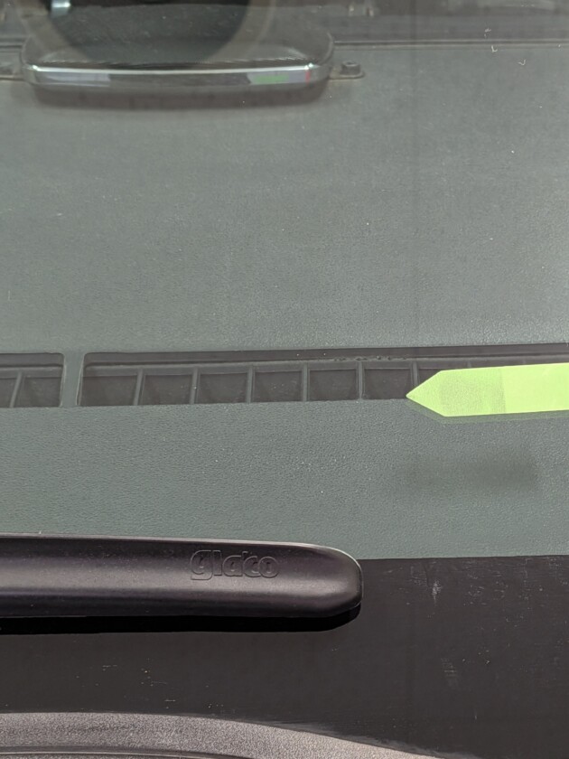 ハイエース1.5cmのひび割れ