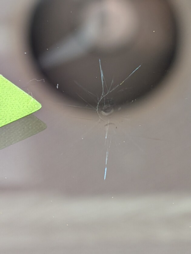 ハイエース1.6cmのひび割れ