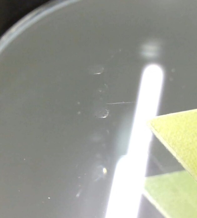 ハイエース1.6cmのひび割れ