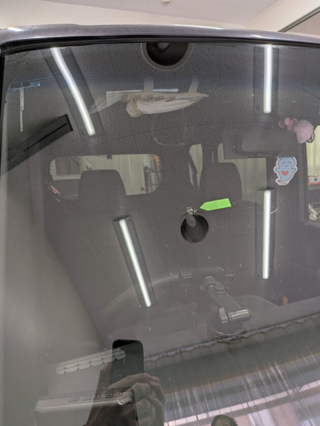 Nvan1.4cmのひび割れ