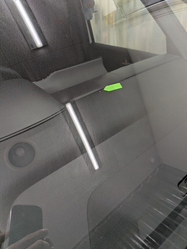 ノア直径1.4cmのひび割れ