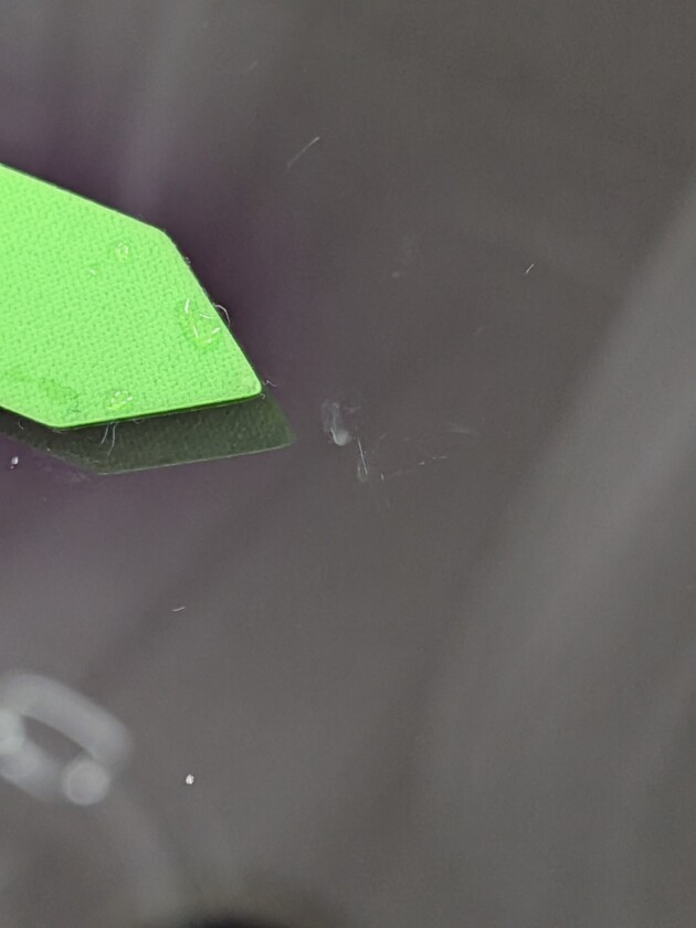 E220d1.5cmのひび割れ