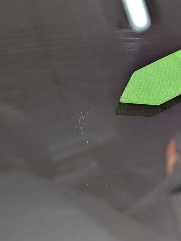 プラド2.7cmのひび割れ