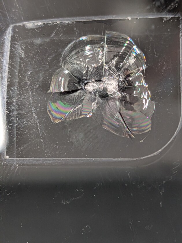 ハイゼットカーゴ1.8cmと1.5cmのひび割れ
