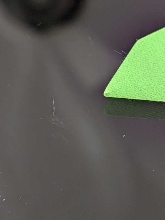 C220d1.7cmのひび割れ