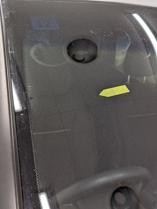 ステップワゴン1.2cmのひび割れ