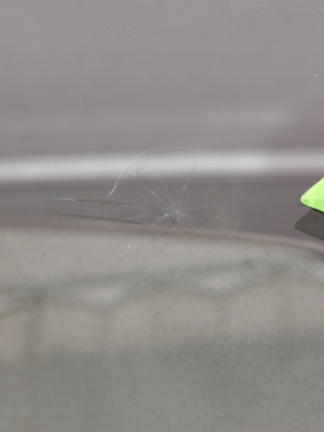 タイタン2.4cmのひび割れ
