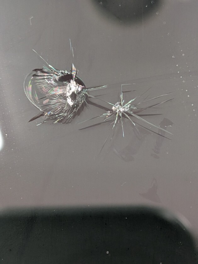 スペーシアカスタム2つのひび割れ