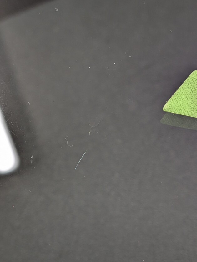 ハイエース1.8cmに2つのひび割れ