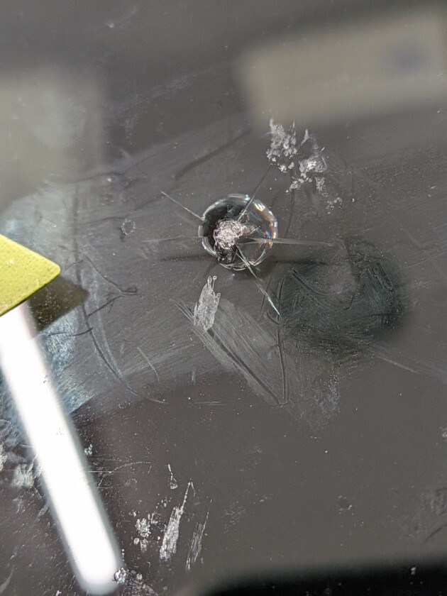 ハスラー1.5cmのひび割れ