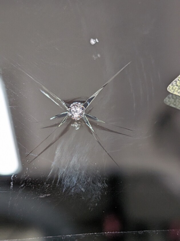 タント2.1cmのひび割れ