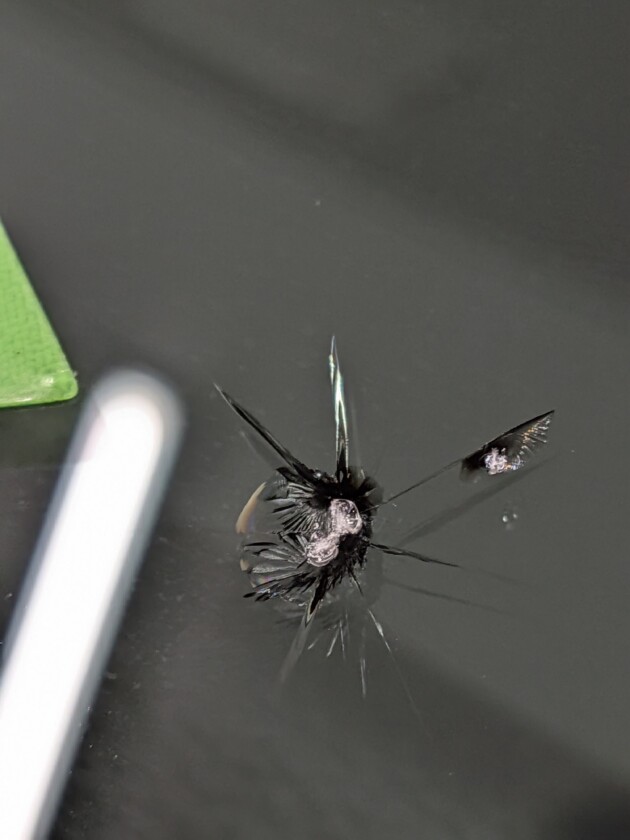 ZR-V1.6cmのひび割れ