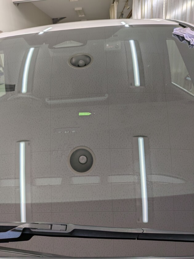 アルファード1.1cmのひび割れ