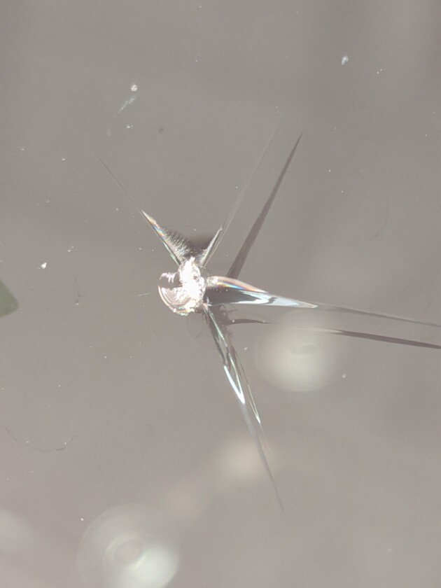 C180ウインドリペア3cmのひび割れ