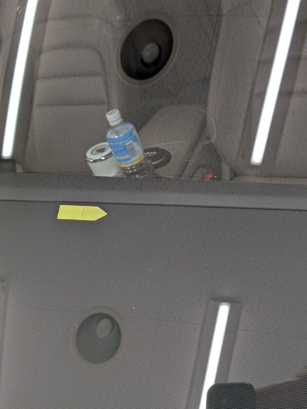 タイカン1.7cmのひび割れ