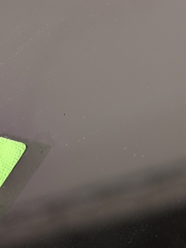 スペーシアカスタムひび割れ2か所