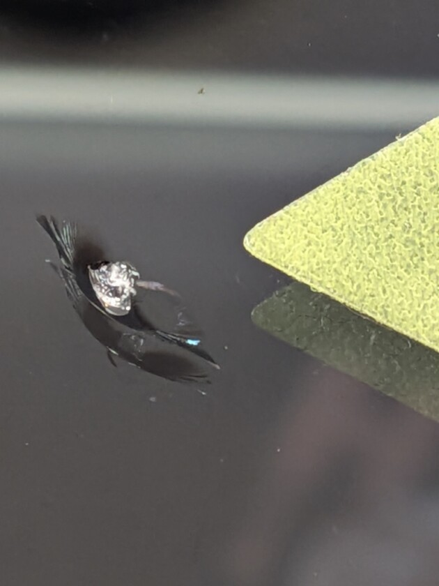 ハイエース1cmのひび割れ