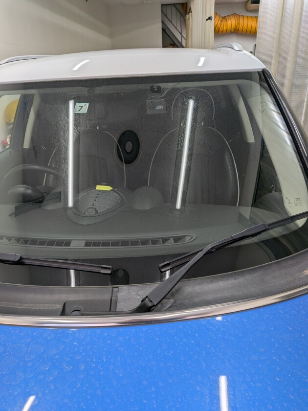 ミニクーパー1cmのひび割れ