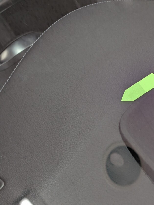 C43AMG1cmのひび割れ