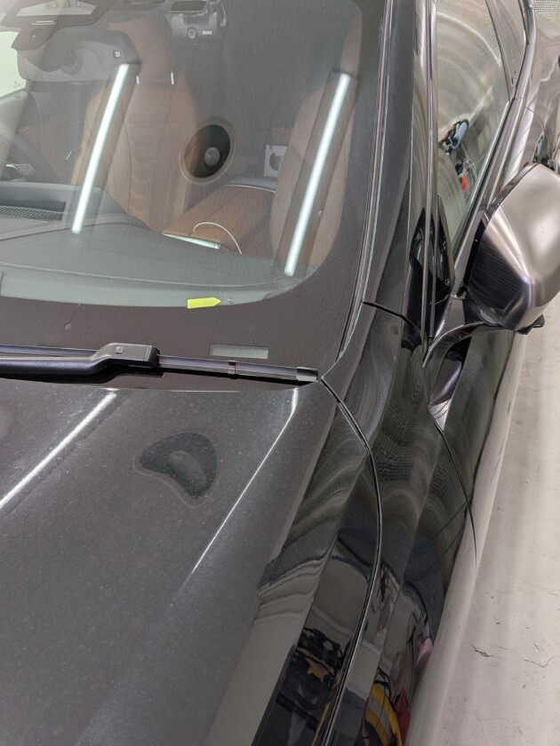 BMW850i2cmのひび割れ