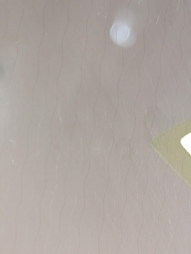 ディフェンダー2.2cmのひび割れ