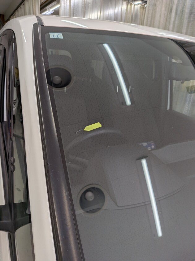 ヴォクシー2cmのひび割れ