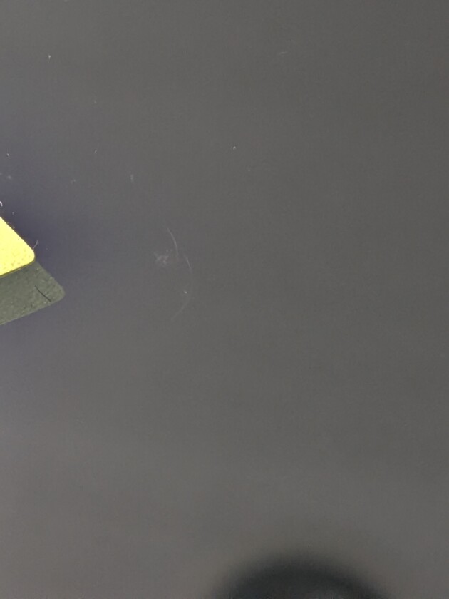 Eクラス1.6cmのひび割れ