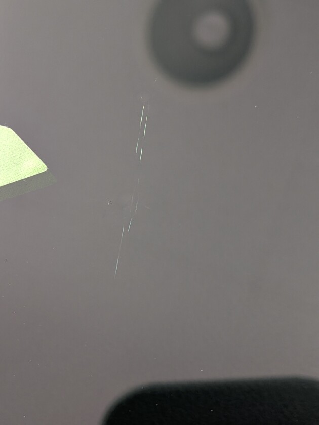 アルファード4.2cmのひび割れ