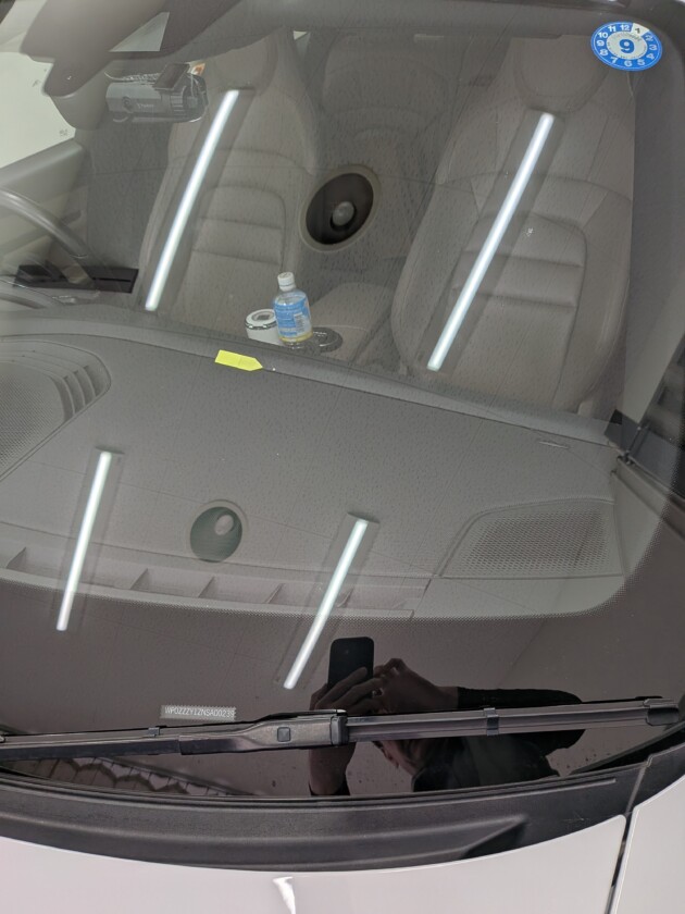 タイカン1.7cmのひび割れ