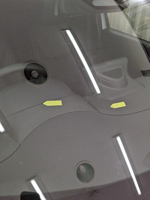 ヤリスクロスひび割れとチッピング