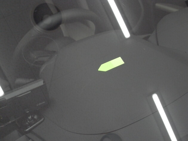 レヴォーグ1.5cmのひび割れ