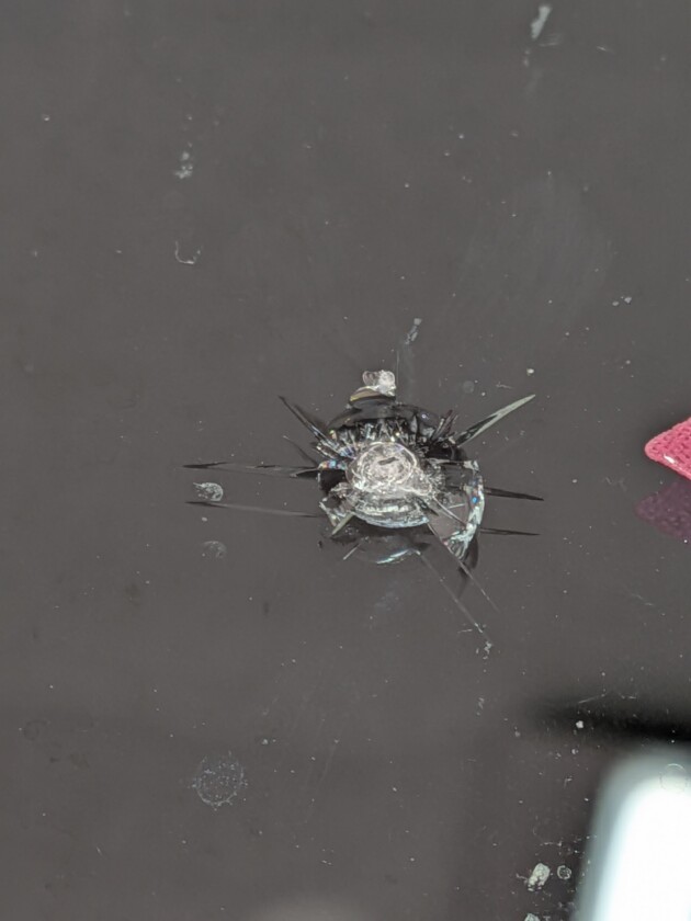 ハイエース直径1.8cmのひび割れ