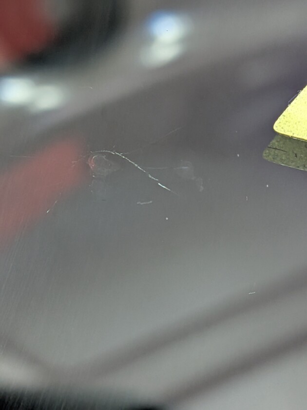 シビック1.7cmのひび割れ