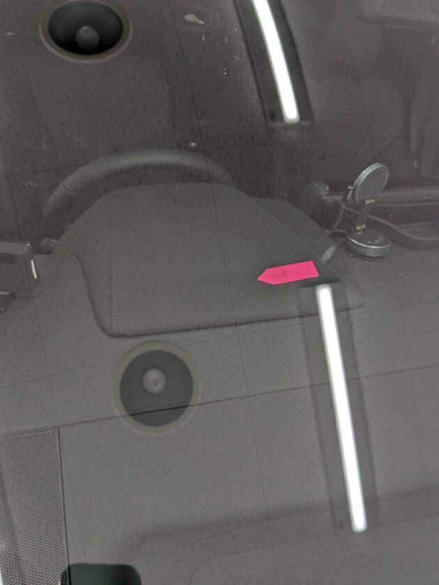アルファード1.4cmのひび割れ