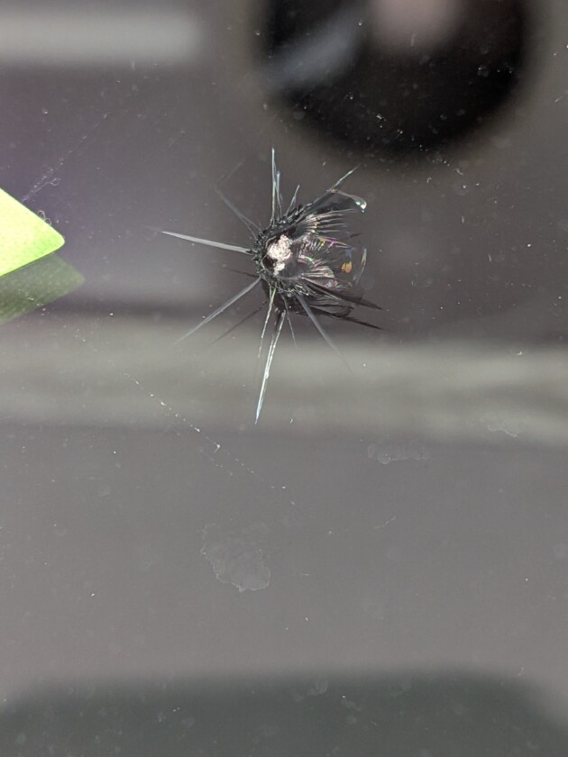 ハイエース1.6cmのひび割れ