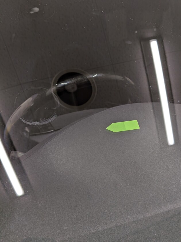 ハイエース1.2cmのひび割れ