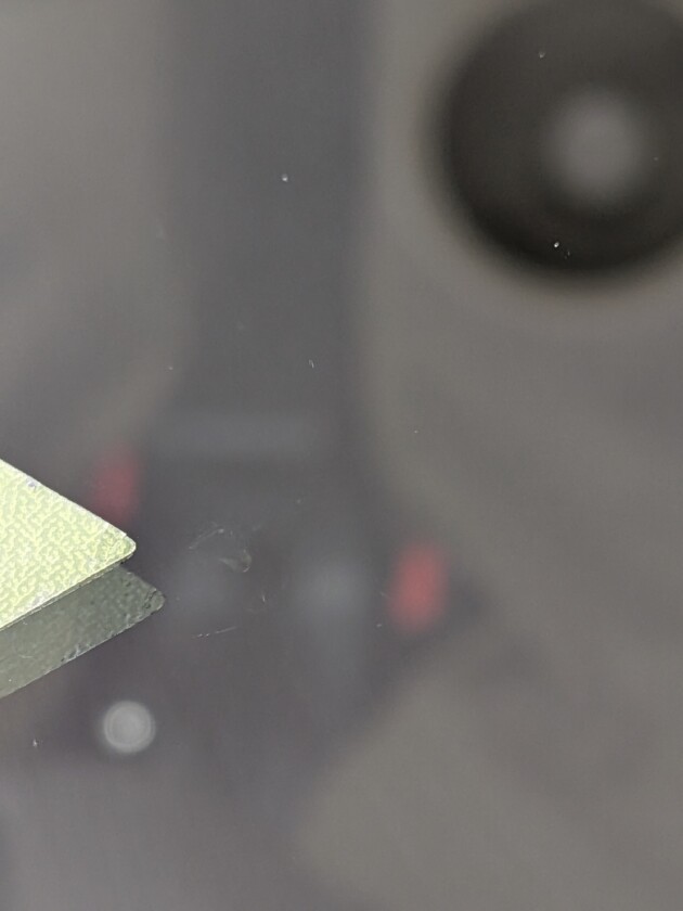 シャトル8mmのひび割れ