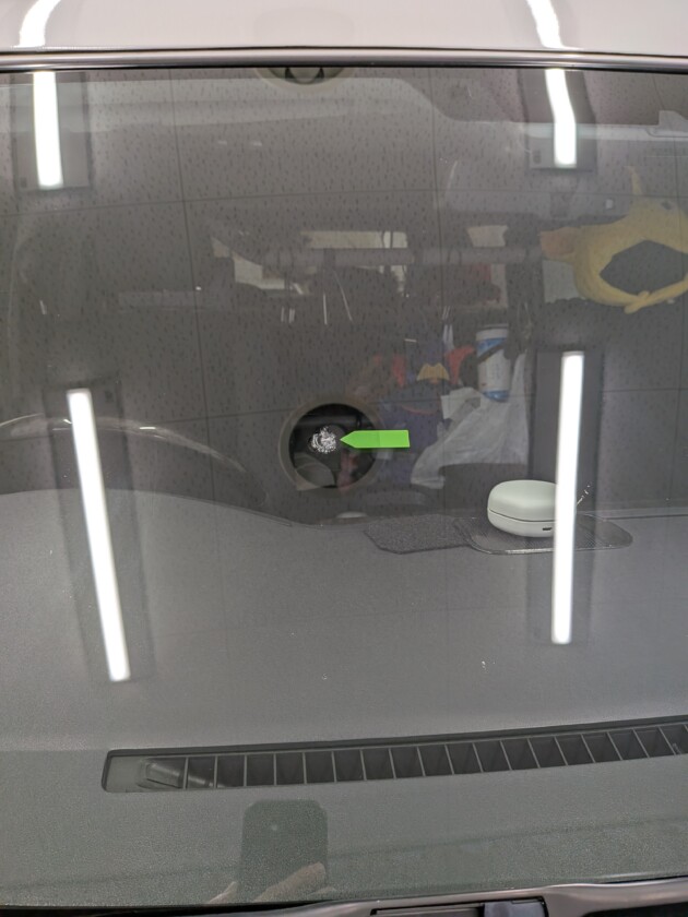 ハイエース直径2.2cmのひび割れ