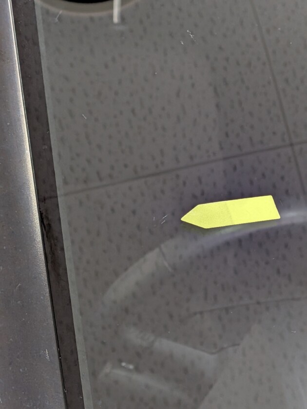 ヴォクシー2cmのひび割れ