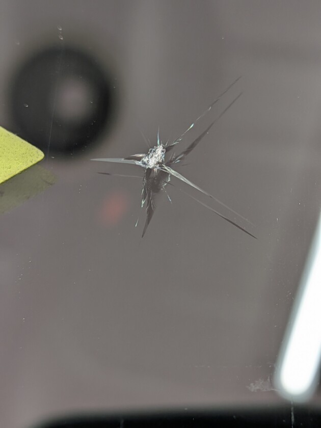 GLA2.5cmのひび割れ